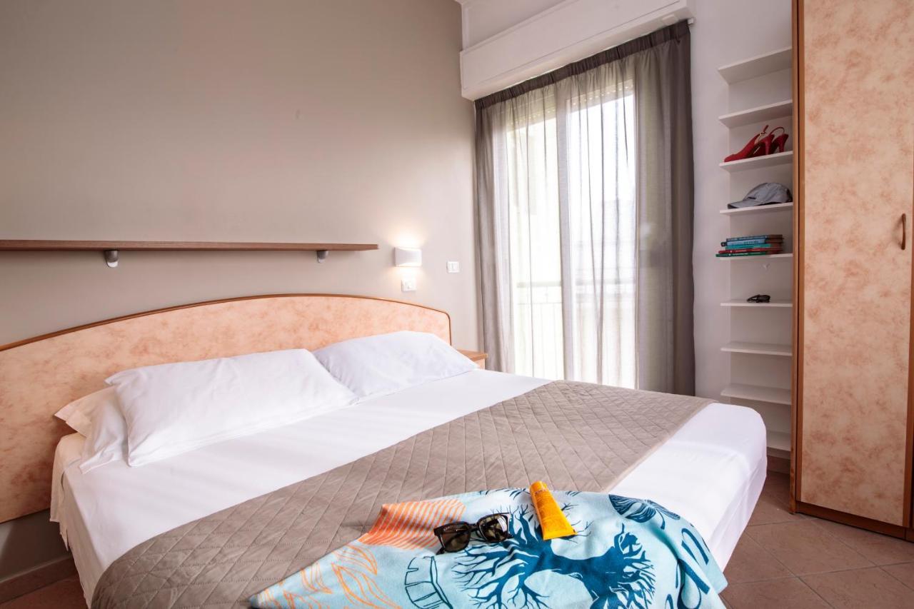 Hotel Holland 里米尼 外观 照片